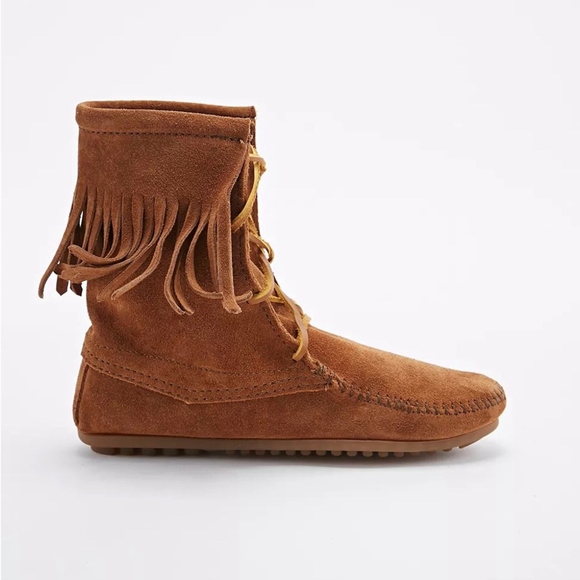 Minnetonka Women's Tramper Bootie NWOT - Picture 6 of 8